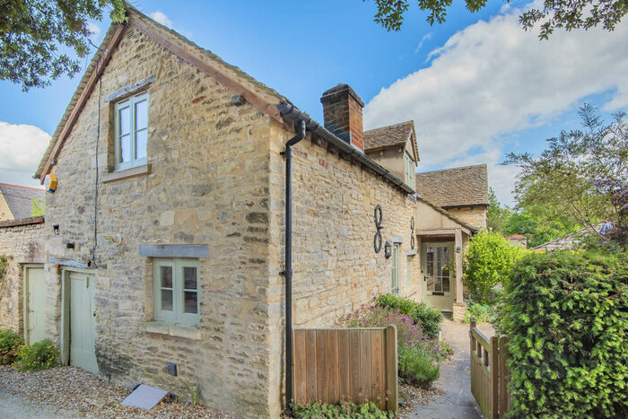 2 Bedroom Detached House To Rent In High Street, Eynsham, OX29