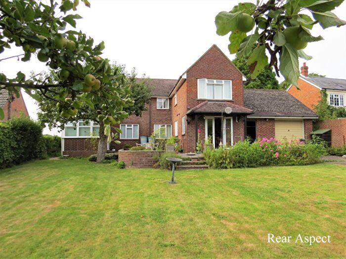 4 Bedroom House For Sale In Sway Road, SO41