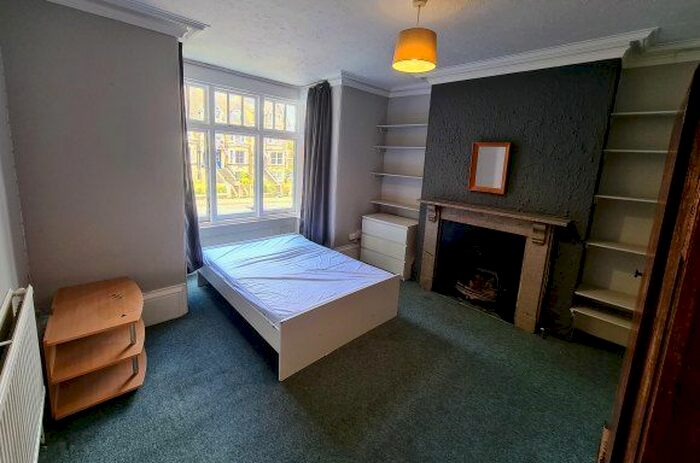 5 Bedroom End Of Terrace House To Rent In Elysium Terrace, Northampton, Northamptonshire, NN2