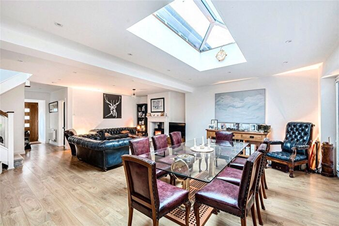 3 Bedroom Semi Detached House To Rent In Flushards, Lymington, Hampshire, SO41