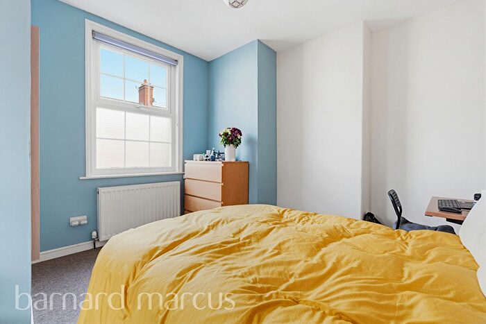 2 Bedroom Property To Rent In Coteford Street, London, SW17