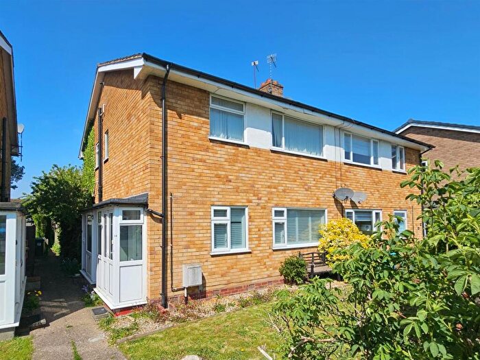 2 Bedroom Maisonette For Sale In Mockley Wood Road, Knowle, Solihull, B93