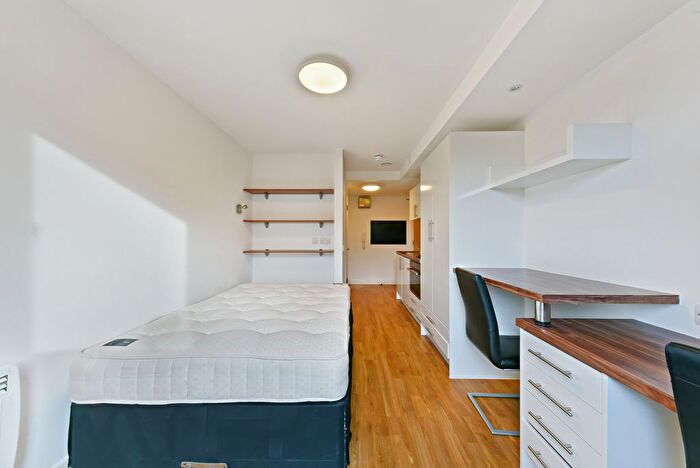 Studio To Rent In Uncle Stockwell, Courland Grove, Stockwell, SW8