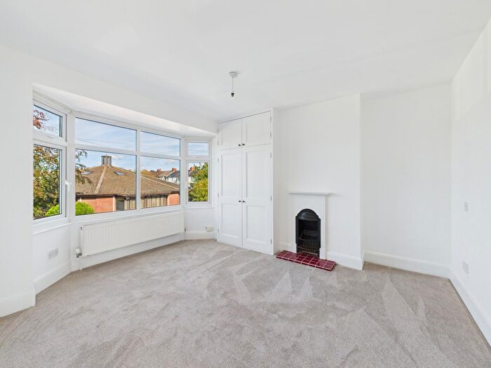 3 Bedroom Terraced House For Sale In Cedar Road East, Abington, NN3