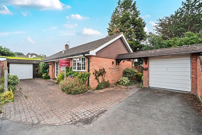 2 Bedroom Bungalow For Sale In The Maltings, Byfleet, KT14
