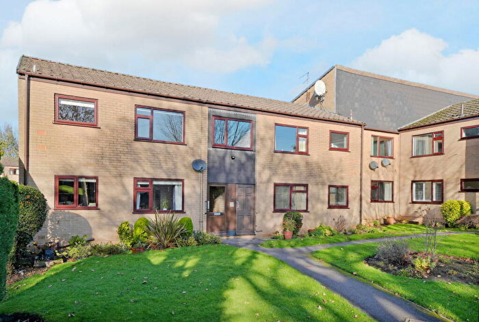 2 Bedroom Flat For Sale In Park View Court, Cobnar Road, Norton Lee's, S8