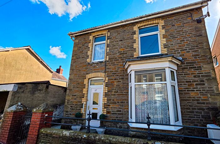 3 Bedroom Detached House For Sale In Down Street, Swansea, SA6