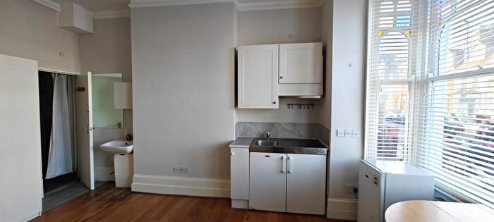 Studio To Rent In Belmont Road, S. Tottenham, N15