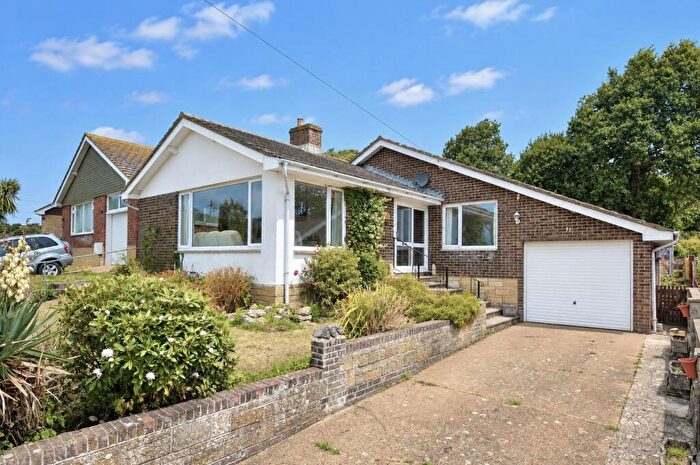 4 Bedroom Detached Bungalow For Sale In Chain Free * Shanklin, PO37