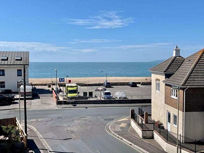 2 Bedroom Flat For Sale In Southwood Road, Hayling Island., PO11