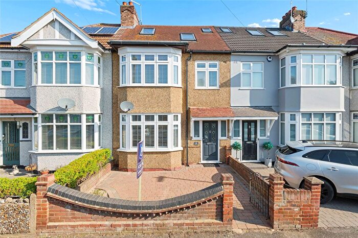 4 Bedroom Terraced House For Sale In Horace Avenue, Romford, RM7