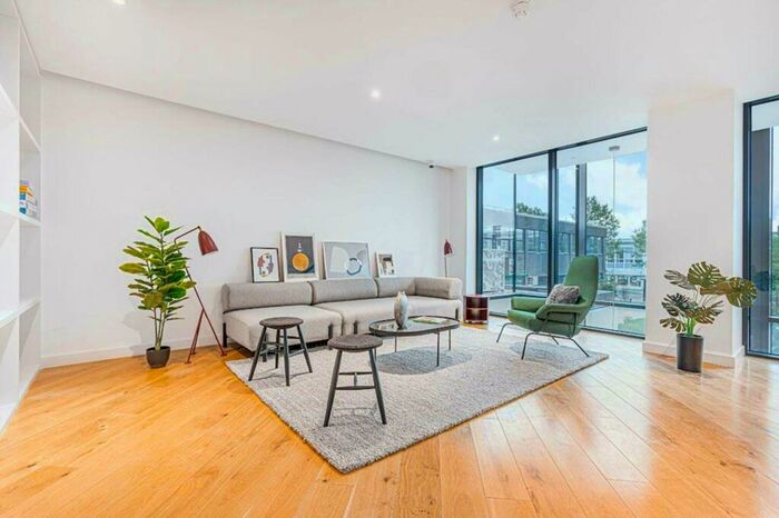 1 Bedroom Flat To Rent In Highgate Hill, N19