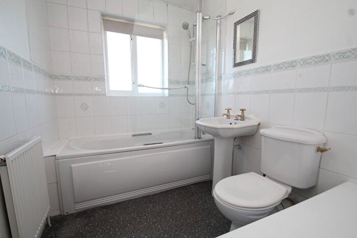 3 Bedroom Detached House To Rent In Woodside Avenue, Meanwood, Leeds, LS7