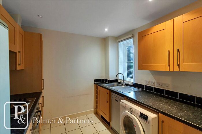 2 Bedroom Flat For Sale In Propelair Way, Colchester, Essex, CO4