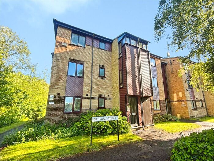 1 Bedroom Flat For Sale In St. Pauls Court, Reading, Berkshire, RG1
