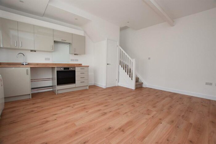 1 Bedroom Terraced House To Rent In Belmore Road, Eastbourne, BN22