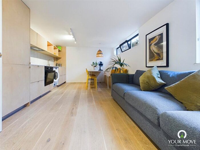 2 Bedroom Flat To Rent In King Street, Margate, Kent, CT9