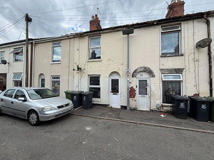 2 Bedroom Terraced House For Sale In Exmouth Road, Great Yarmouth, NR30
