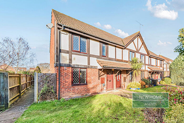 3 Bedroom End Of Terrace House For Sale In Crozier Avenue, Bishop's Stortford, CM23