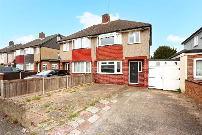 3 Bedroom Semi Detached House For Sale In Kingswood Drive, Carshalton, SM5