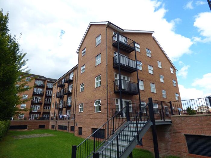 2 Bedroom Flat For Sale In The Academy, Holly Street, Luton, LU1