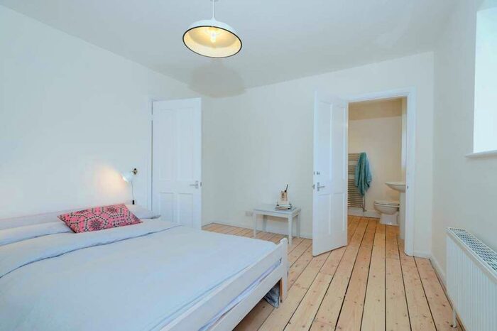 4 Bedroom Terraced House To Rent In Wolsey Road, North Oxford **Hmo/Student Property **, OX2