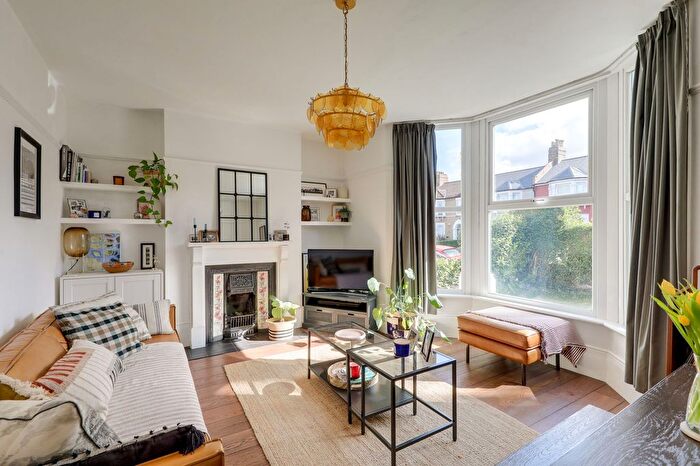 1 Bedroom Flat For Sale In Broadfield Road, London, SE6