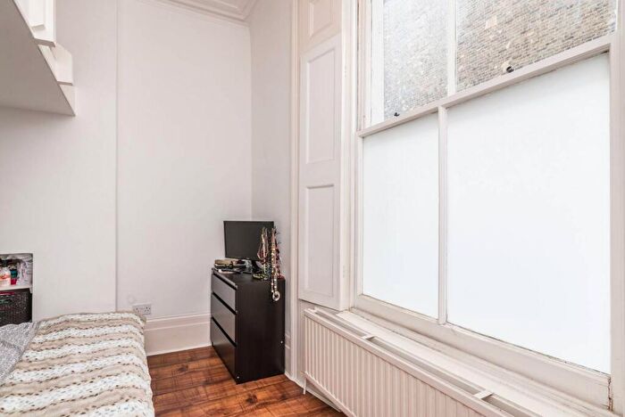 1 Bedroom Flat For Sale In Bartholomew Road, Kentish Town, London, NW5