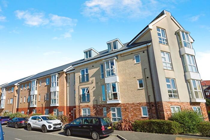 1 Bedroom Flat For Sale In Church Path, East Cowes, Isle Of Wight, PO32