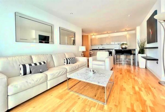 2 Bedroom Flat To Rent In The Mound, London, SE9
