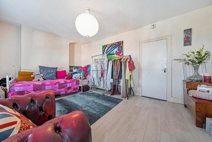 3 Bedroom Terraced House For Sale In Ashmead Road, St Johns, SE8