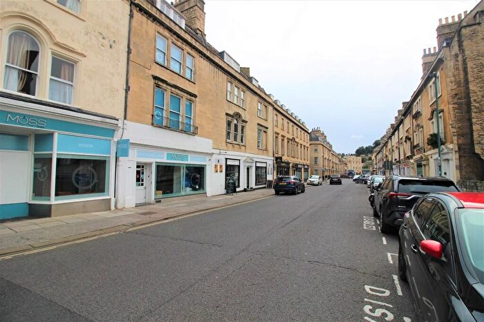 1 Bedroom Apartment To Rent In St. James's Parade, Bath, BA1