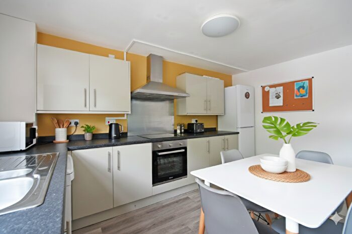 4 Bedroom Apartment To Rent In Broomgrove Apartments, Broomgrove Road, Sheffield, S10