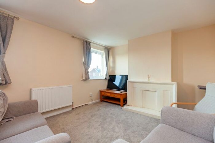 3 Bedroom Flat To Rent In Bucknell Road, Bicester, OX26