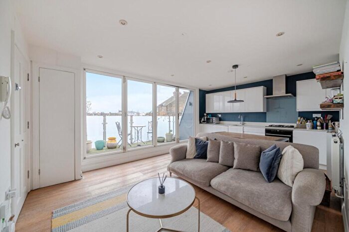 1 Bedroom Flat For Sale In Yukon Road, London, SW12