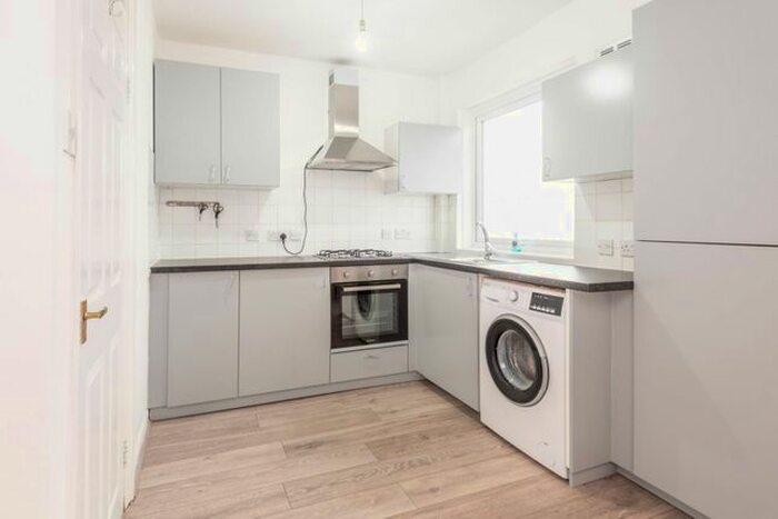 2 Bedroom Flat To Rent In Booth Road, Colindale, London, NW9