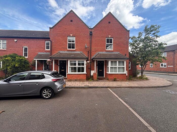2 Bedroom Terraced House To Rent In Kingsgate, Aylesbury, HP19