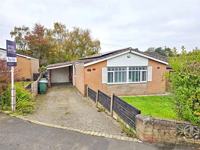 2 Bedroom Detached House For Sale In Oakenclough Road, Bacup, Rossendale, OL13