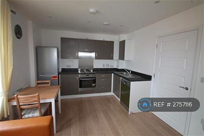 1 Bedroom Flat To Rent In West Central, Slough, SL2