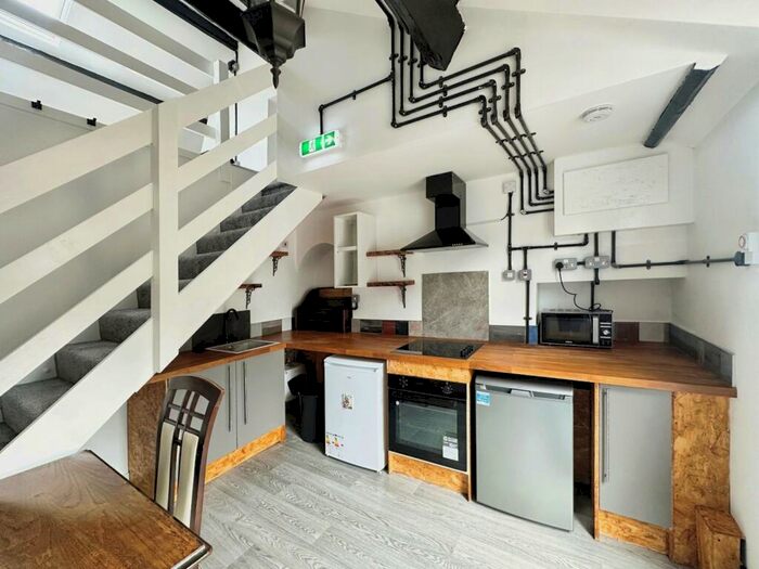 1 Bedroom Flat To Rent In Barton Lane, Eccles, Manchester, Greater Manchester, M30