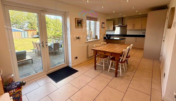 4 Bedroom Detached House For Sale In Stretton Close, Ackton, Pontefract, West Yorkshire, WF7