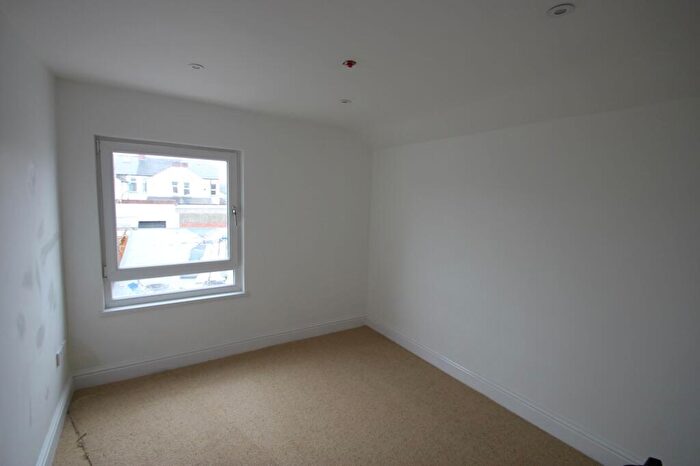 1 Bedroom Flat To Rent In Whitchurch Road, Cardiff, CF14
