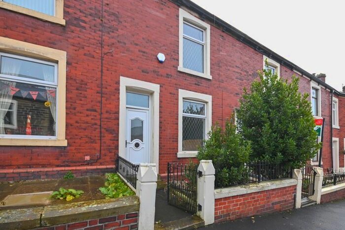 2 Bedroom Property To Rent In Duke Street, Clayton Le Moors, Accrington, BB5