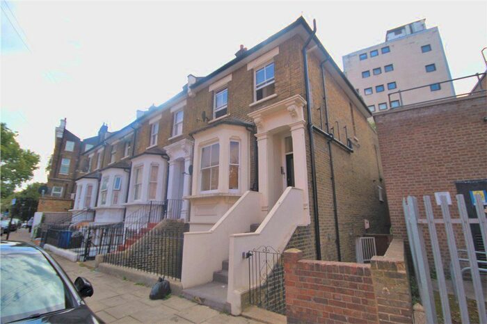 2 Bedroom Flat To Rent In Aldine Street, London, W12
