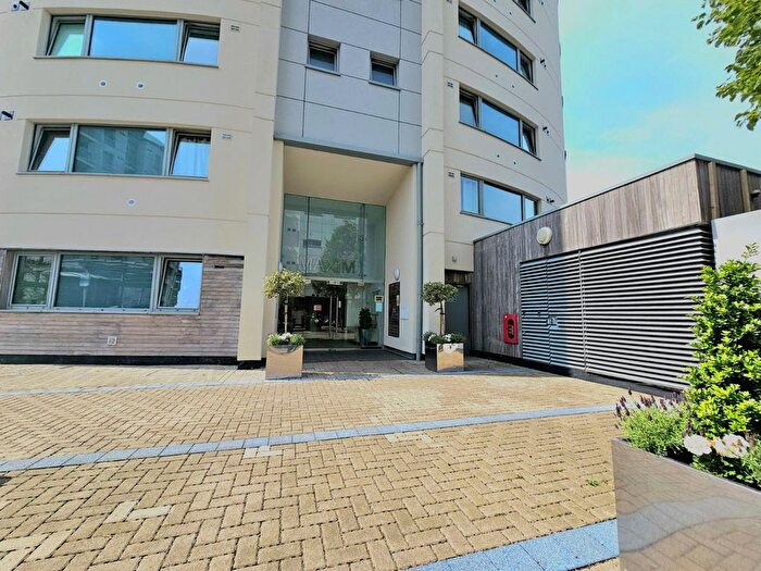 2 Bedroom Flat To Rent In Maxim Tower, Mercury Gardens, Romford, RM1