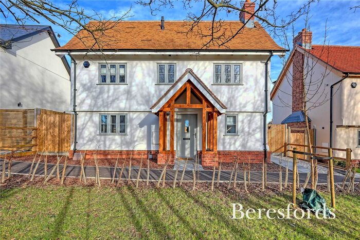 4 Bedroom Detached House For Sale In Chaucer Road, Dunmow, CM6