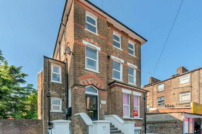 1 Bedroom Flat To Rent In York Road, Acton, London, W3