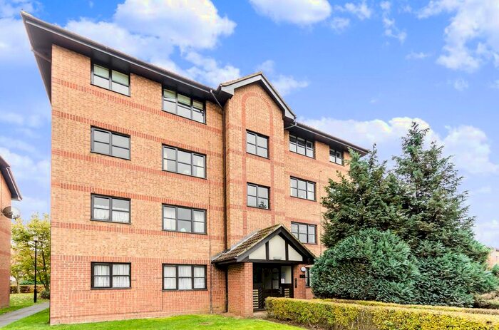 1 Bedroom Flat For Sale In Chamberlain Place, Walthamstow, London, E17