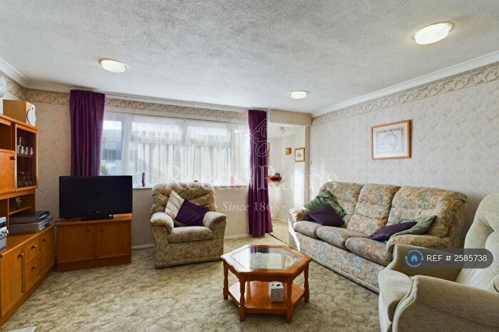 3 Bedroom Terraced House To Rent In Acworth Place, Dartford, DA1