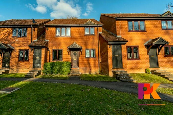 2 Bedroom Maisonette To Rent In Holmers Farm Way, High Wycombe, HP12